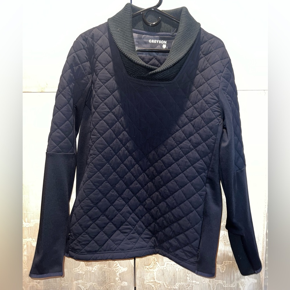 Greyson Mettawa shawl neck medium pullover.